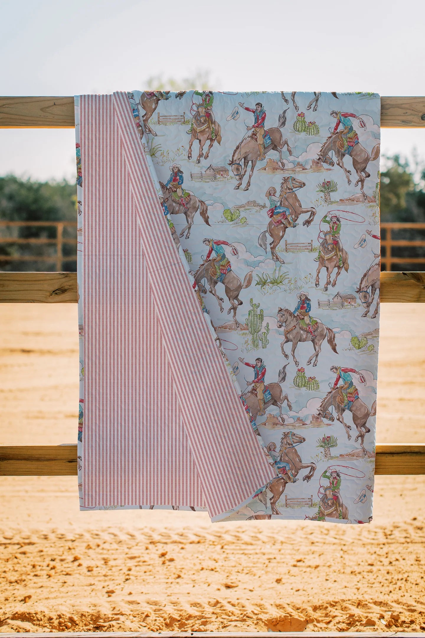 Birdie Multi Queen Quilt