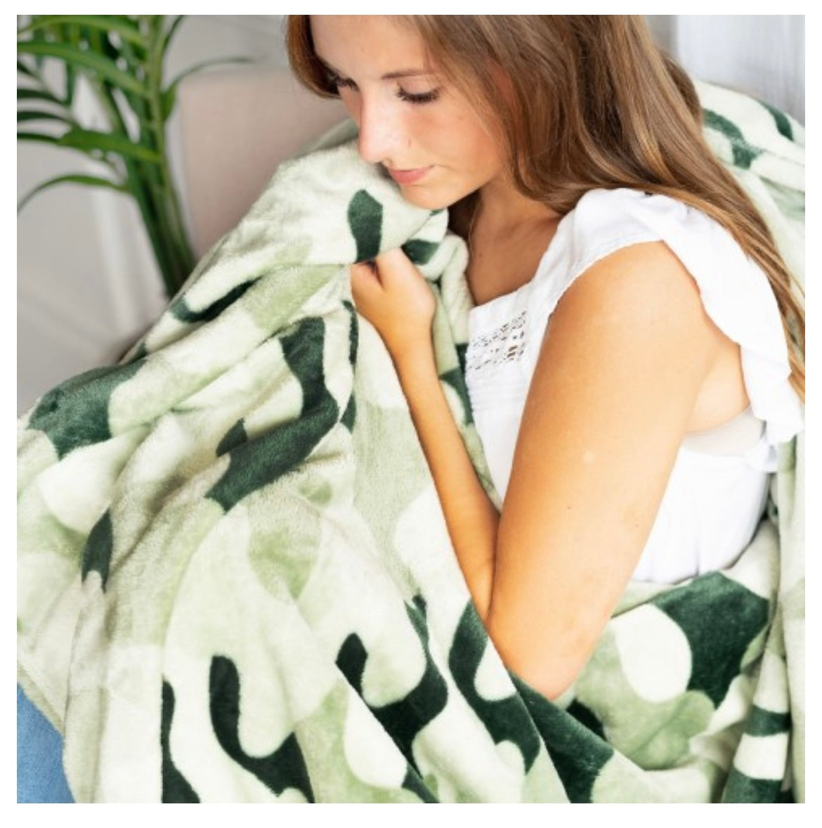 Green camo blanket