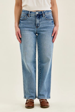 Mid Rise Tummy Control Vintage Wash Straight Jeans in Medium Wash, Petite