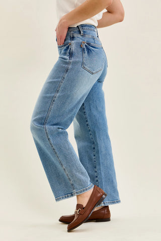 Mid Rise Tummy Control Vintage Wash Straight Jeans in Medium Wash, Petite