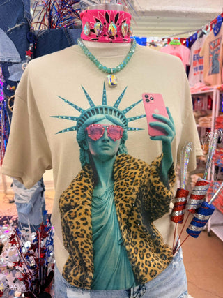 Liberty Selfie Tee