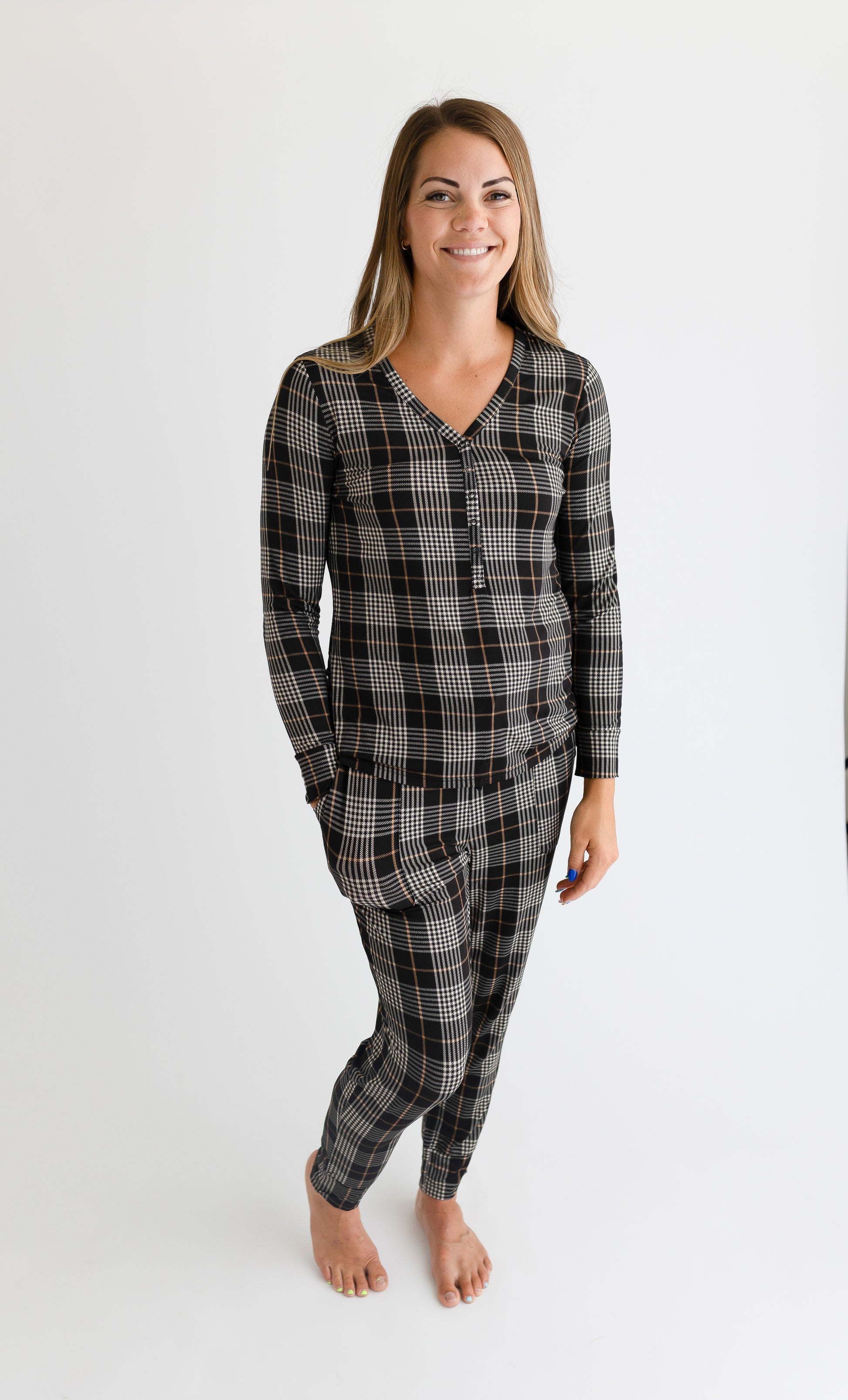 Posh Peanut Women's Long Sleeve Pajama Set-Sanders