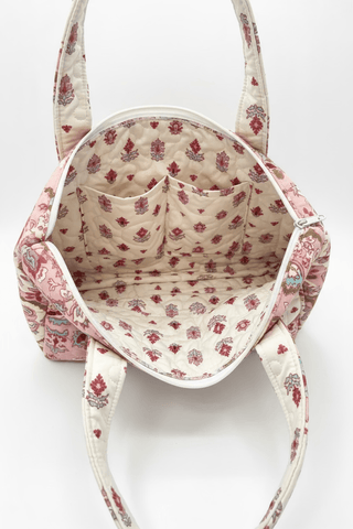 Edera Medallion Sand Fuchsia Zipper Tote