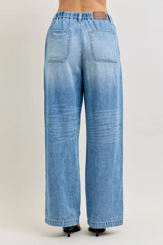 Judy Blue Featherweight Elastic Jeans
