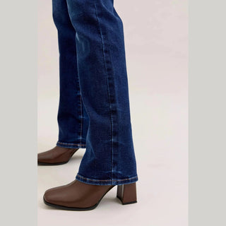 Judy Blue Mid Rise Straight Jeans