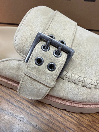 Mia Zaina Sand Shoe