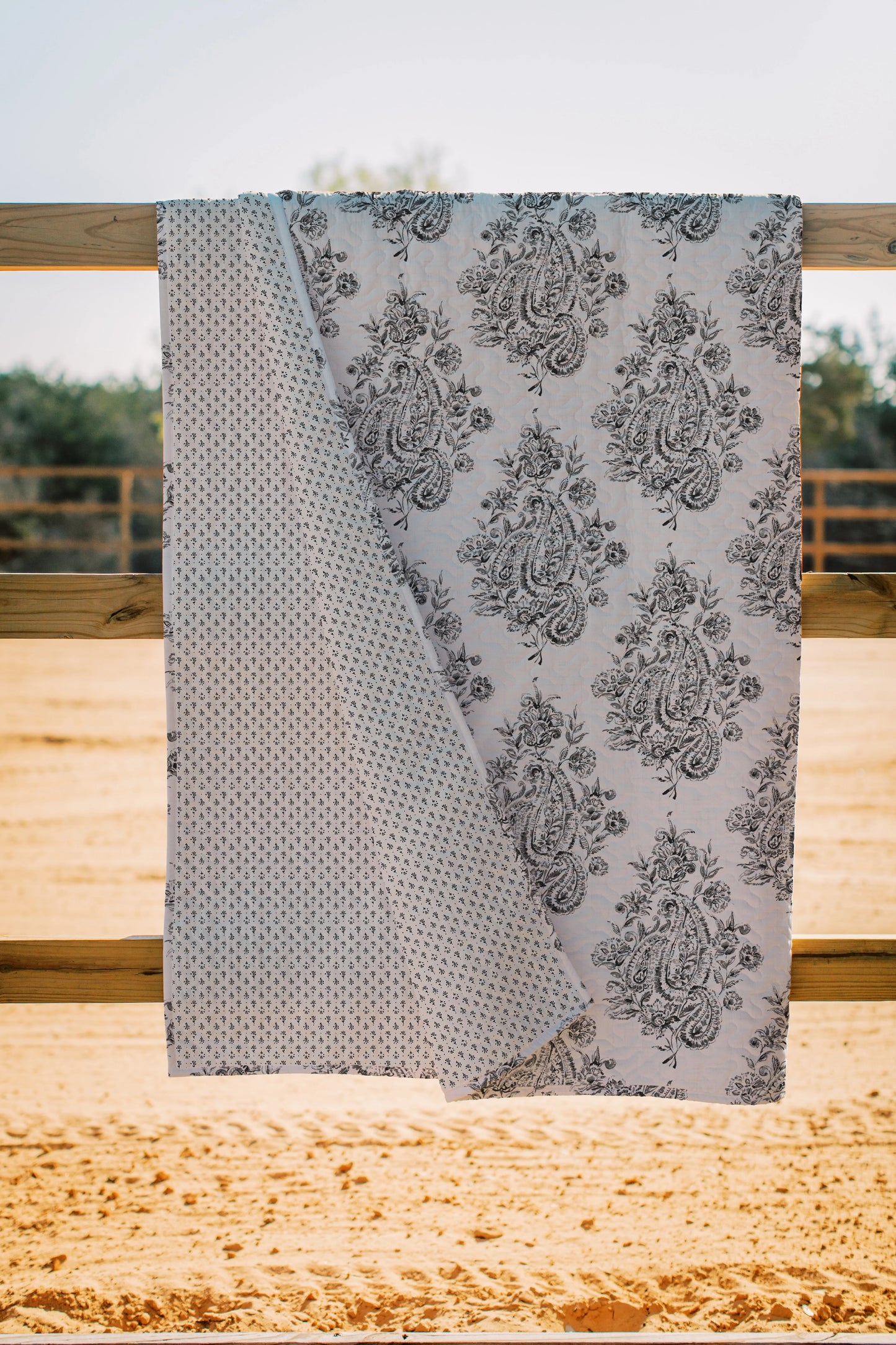 Saddle Paisley Quilt