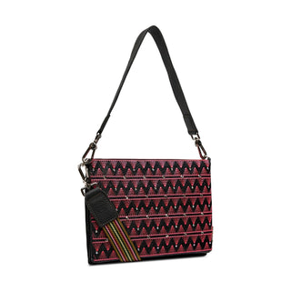 Handbag with black and red geometric pattern 