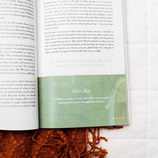 The Daily Grace Co Teen Books Thirty Truths for Common Lies for Teens Booklet