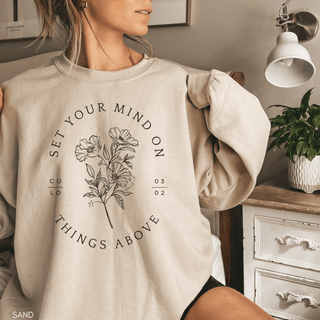 Faith & Life Christian Brands Small Set Your Mind Sweatshirt