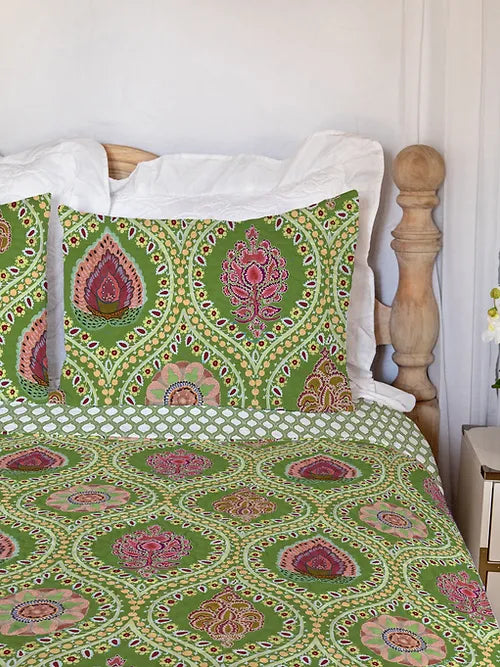 Satine Olive Green Quilt